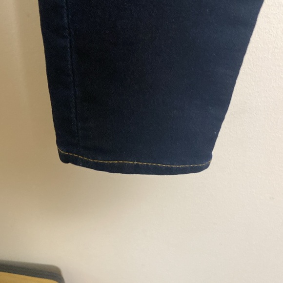 Up for sale is a pair of deep blue true teligion jeans with a legging fit. - Picture 8 of 10